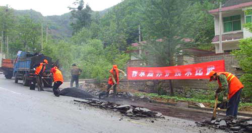 柞水公路段開展迎國檢公路養(yǎng)護技術(shù)比武活動