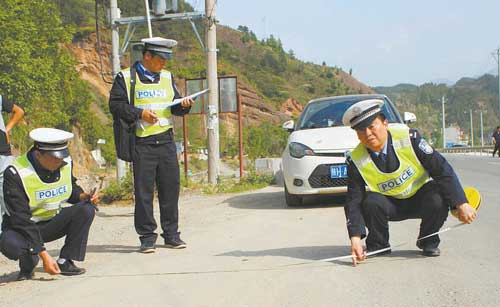 在奉獻(xiàn)中閃光