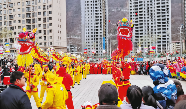 柞水“大型舞龍舞獅慶新春”活動(dòng)舉行